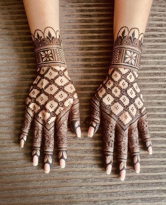 Jaal Mehendi - engagement mehendi designs