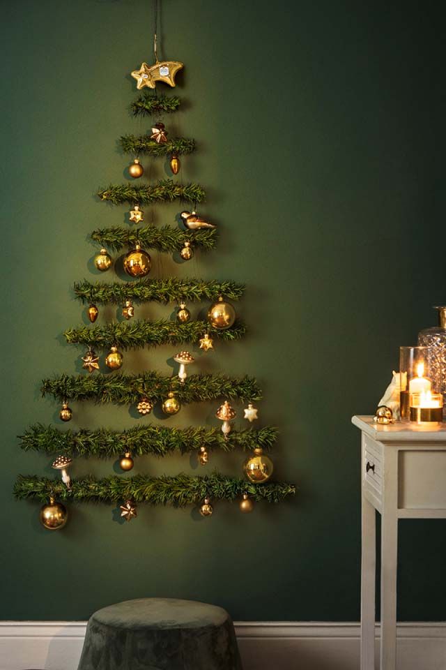 DIY Wall Tree - Christmas Decoration Ideas