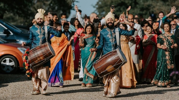 Traditional Baraat Swagat ideas - dhol