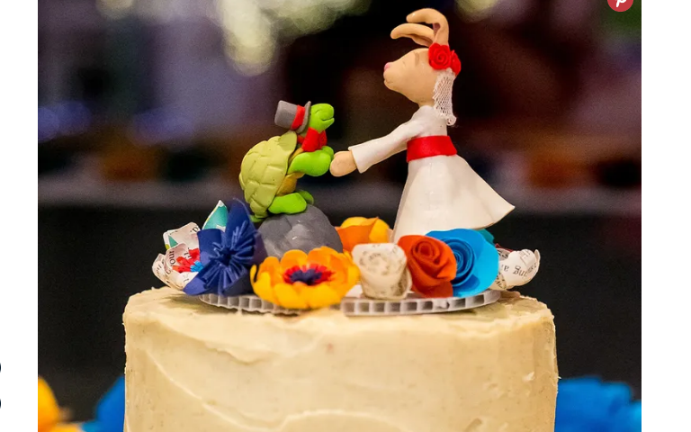 turtle marries the hare cute cake for engagement