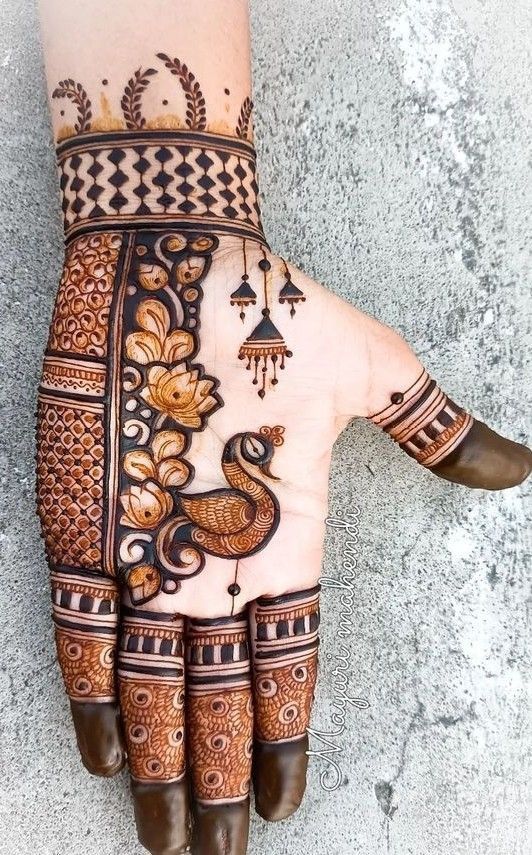 Half-Hand Mehendi 