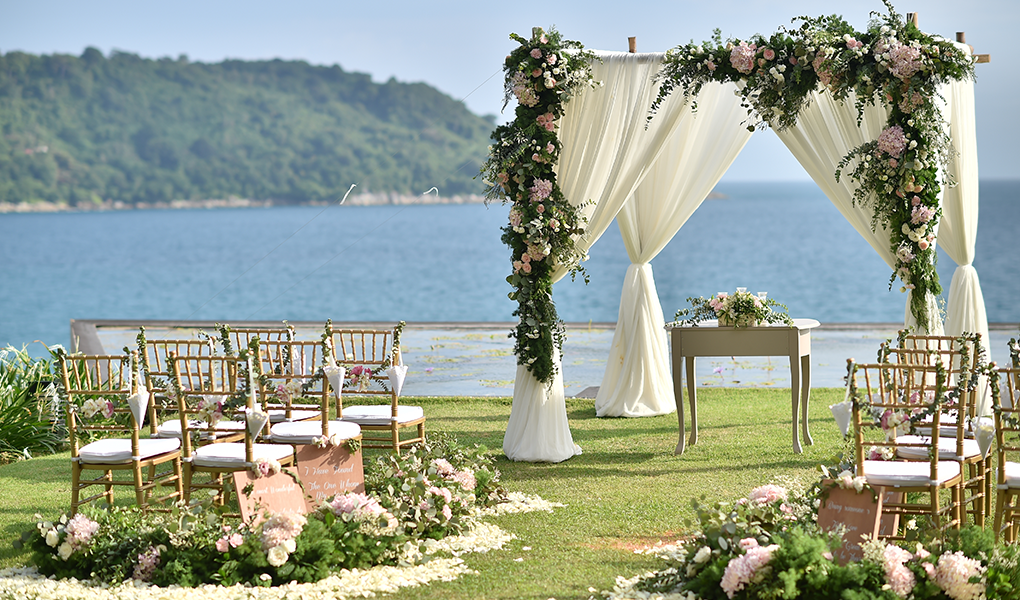 Outdoor weddings