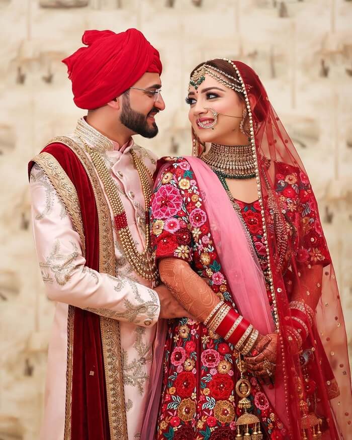 a sweet glance - wedding photoshoot