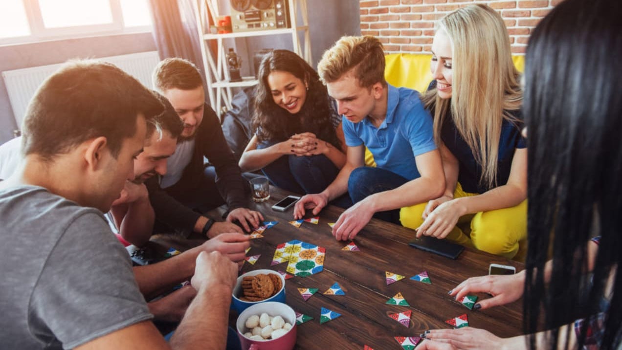 board games at cocktail party