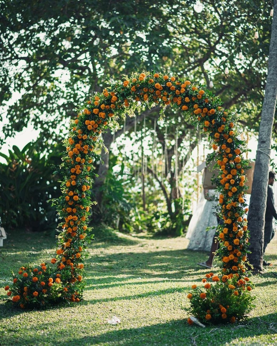 floral arch centerpieces for south indian wedding decor