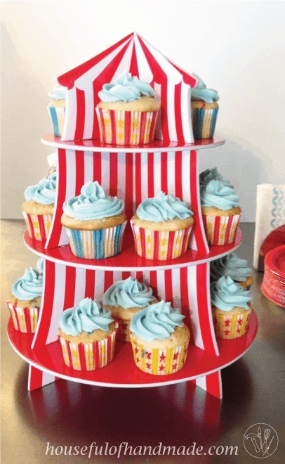 cupcake stand for food for carnival theme party