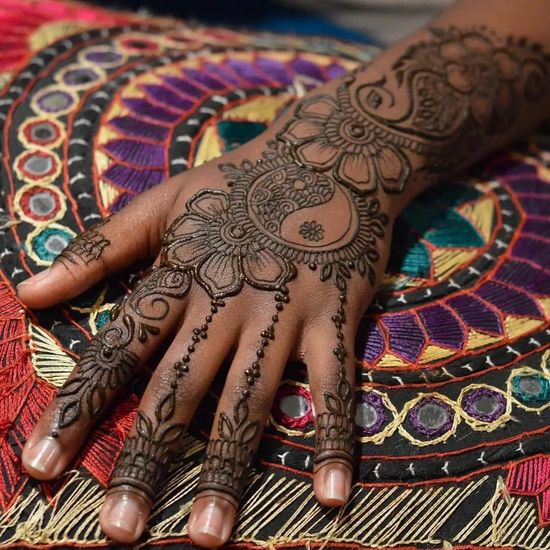 mehendi designs for dark skin