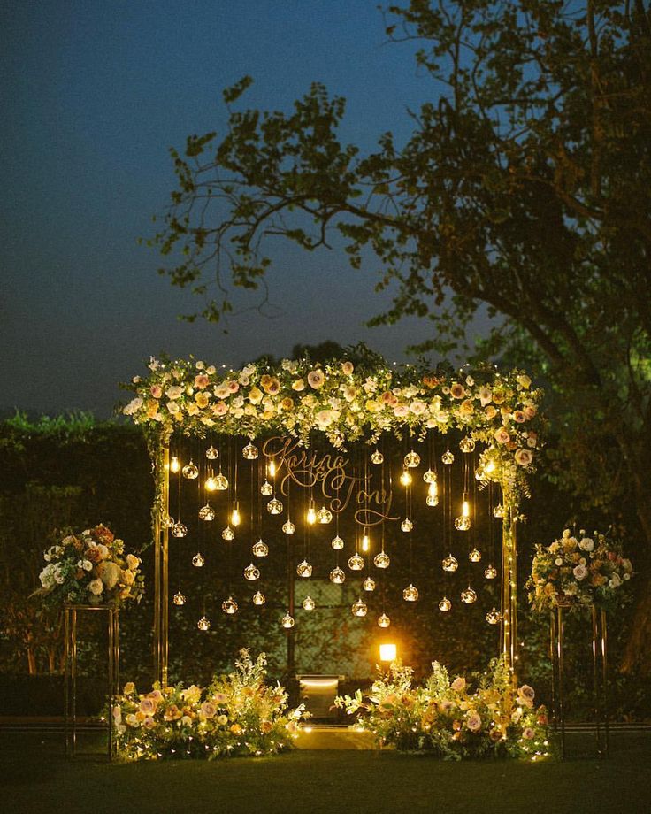 Floral Backdrops - Photo booth idea