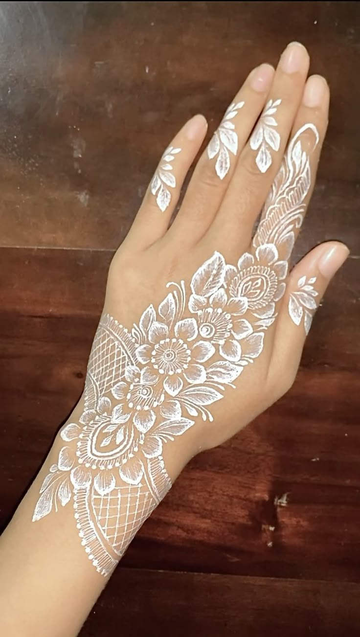 White Mehendi