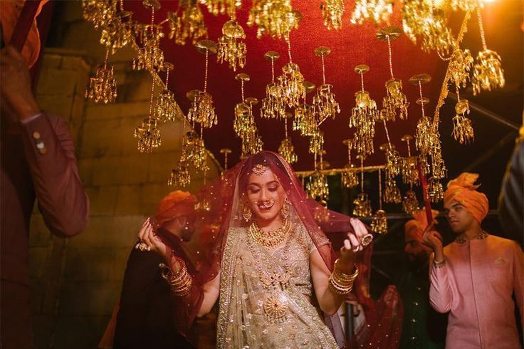 dupatta adorned with kaleera - bridal entry