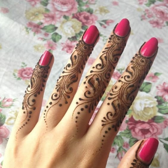 fall season - finger mehendi designs