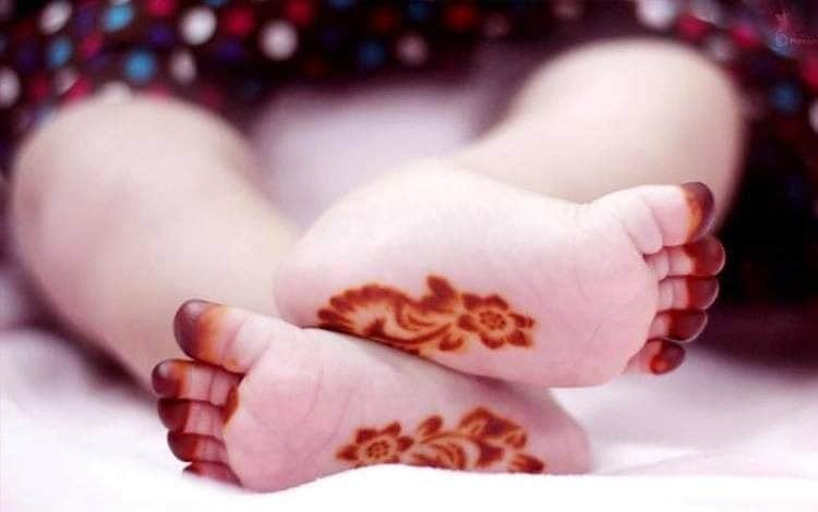 flower petals feet mehendi designs for kids