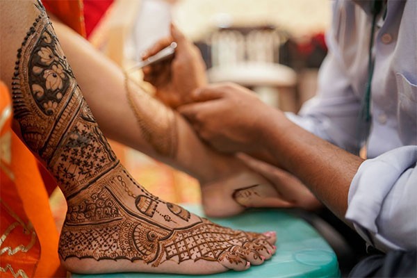 full leg - dulhan mehendi designs