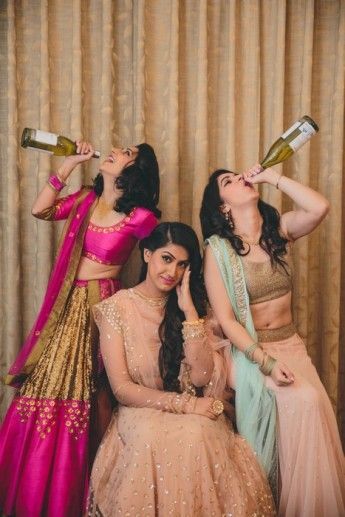 fun with bridesmaids for mehndi poses