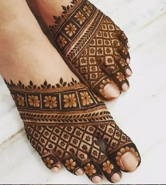 geometric patterns intricate leg mehndi designs