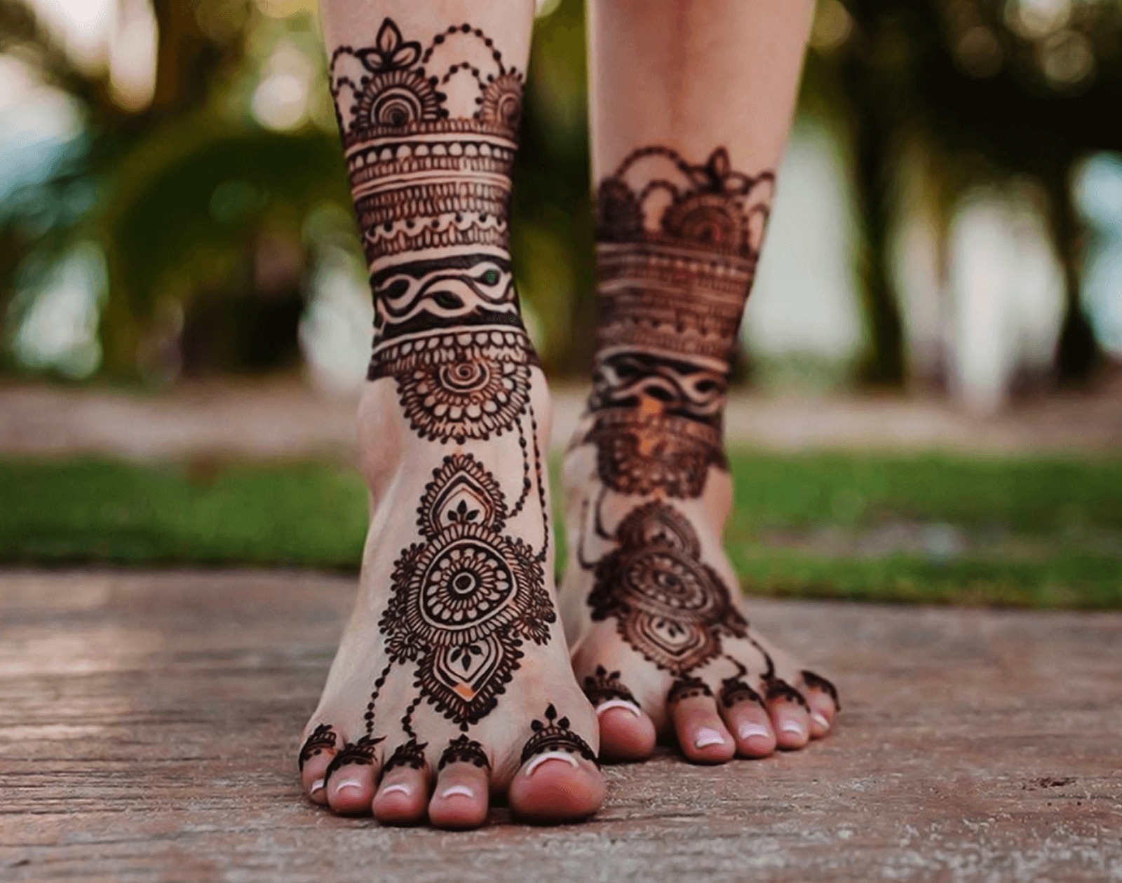 jewellery inspired leg mehndi designs for brides