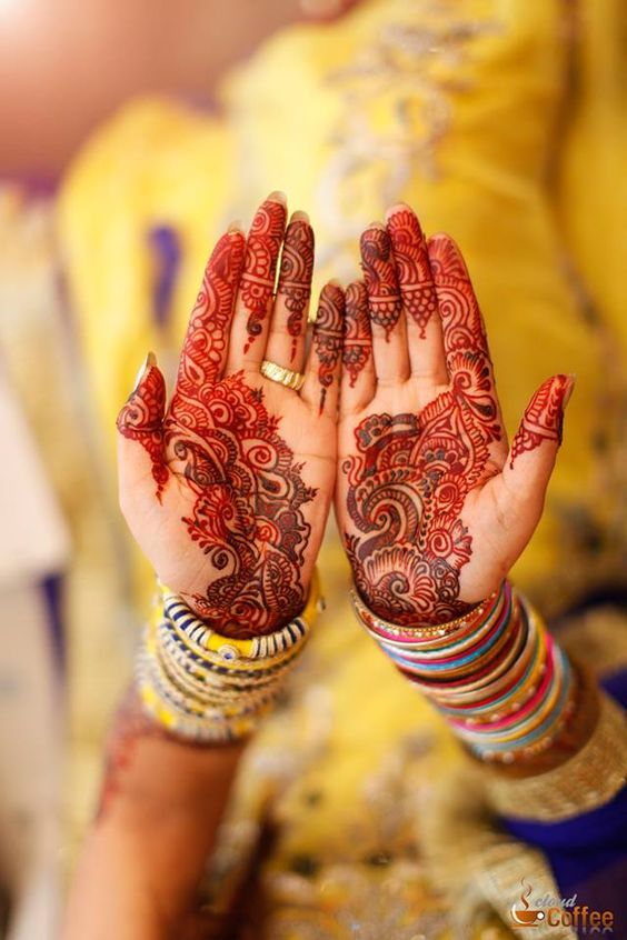 just the hands mehndi design flaunting for mehndi poses