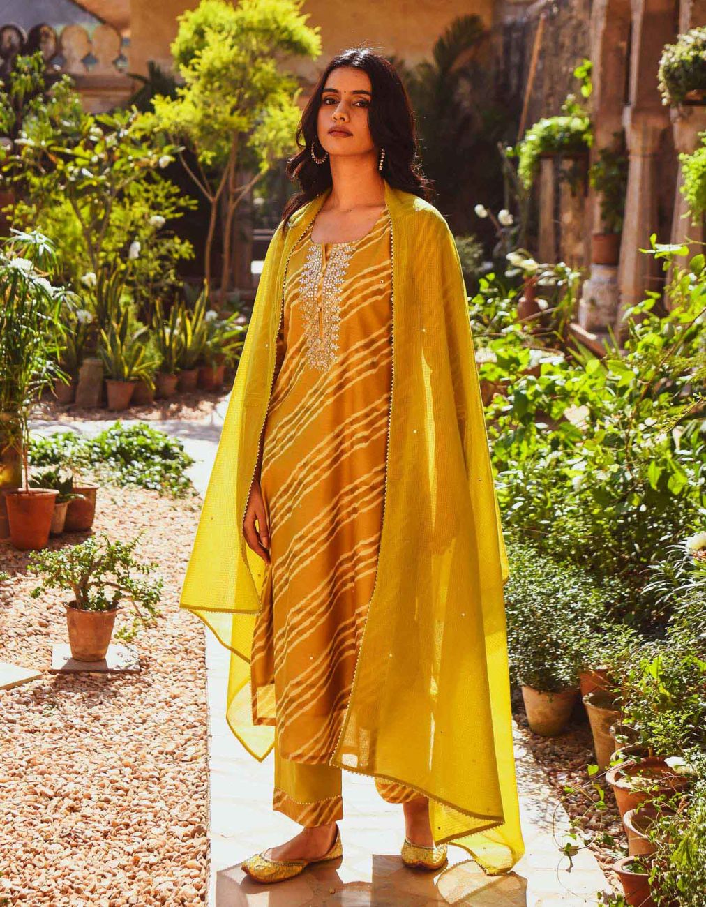 Bengali Haldi Look - lehariya kurta