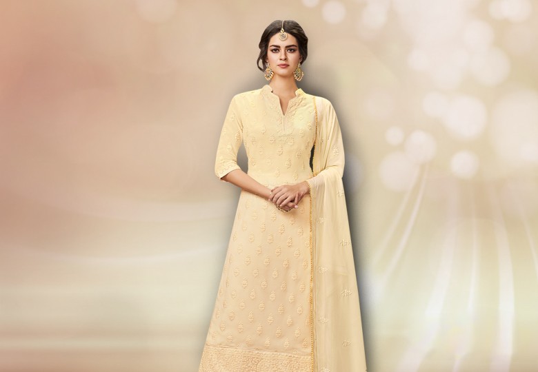 Haldi Dress for Bride Sister - lucknowi