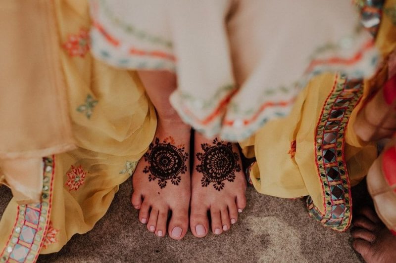 minimal mandala for leg - circle mehendi designs