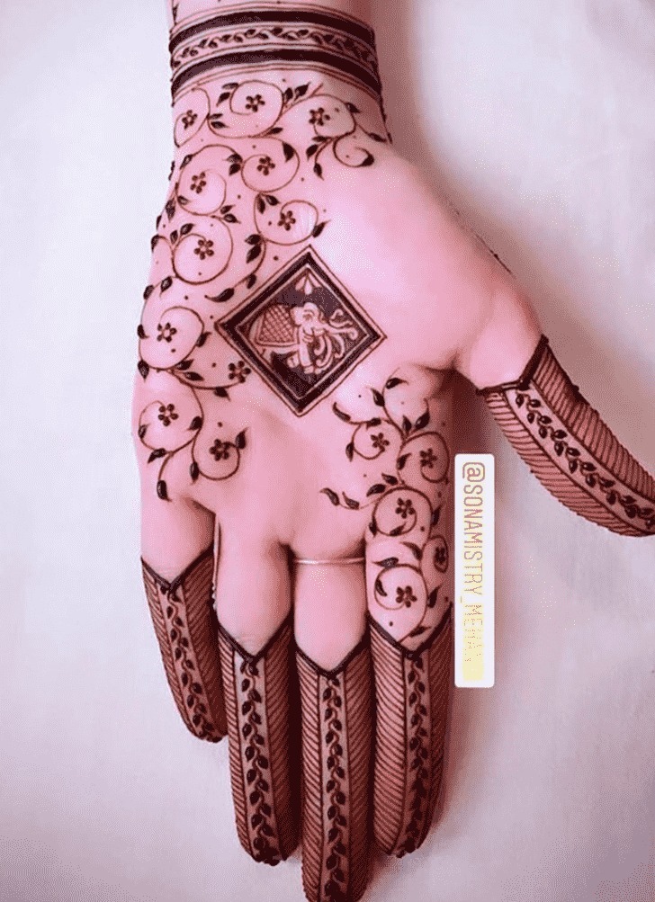 minimal veils arabic style mehndi design for elephants