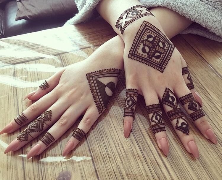 moroccan - minimal mehendi designs