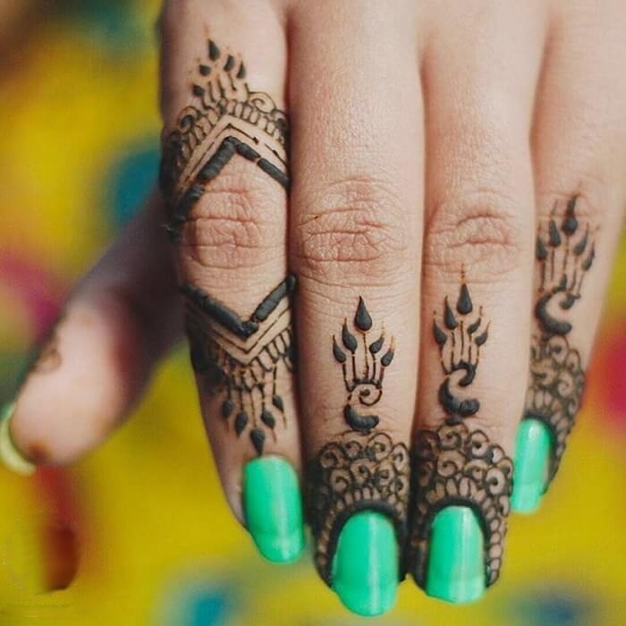 paisley print - finger mehendi designs