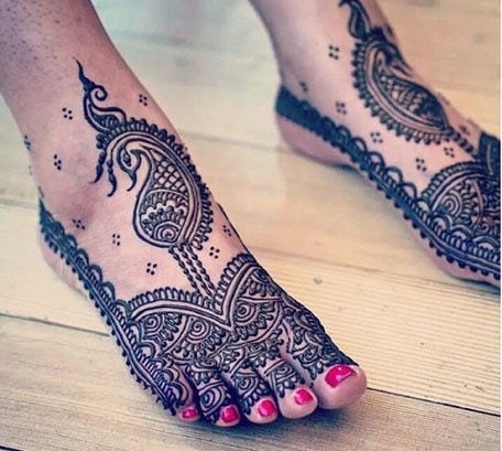 peahen motifs arabic mehndi designs