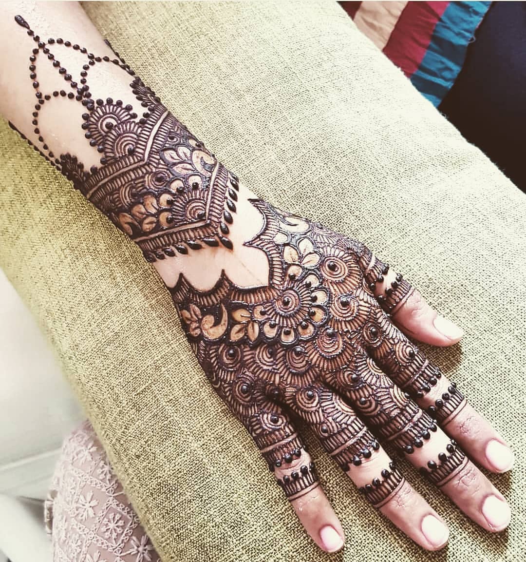 rajasthani design - Back Hand Mehendi Designs