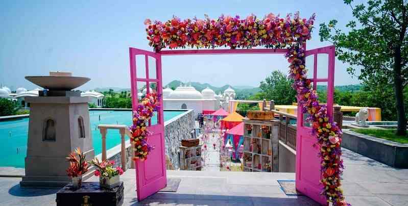 rental decoration for eco friendly wedding