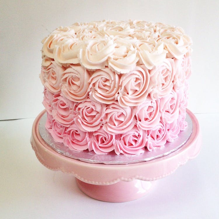 rose cake design for engagement