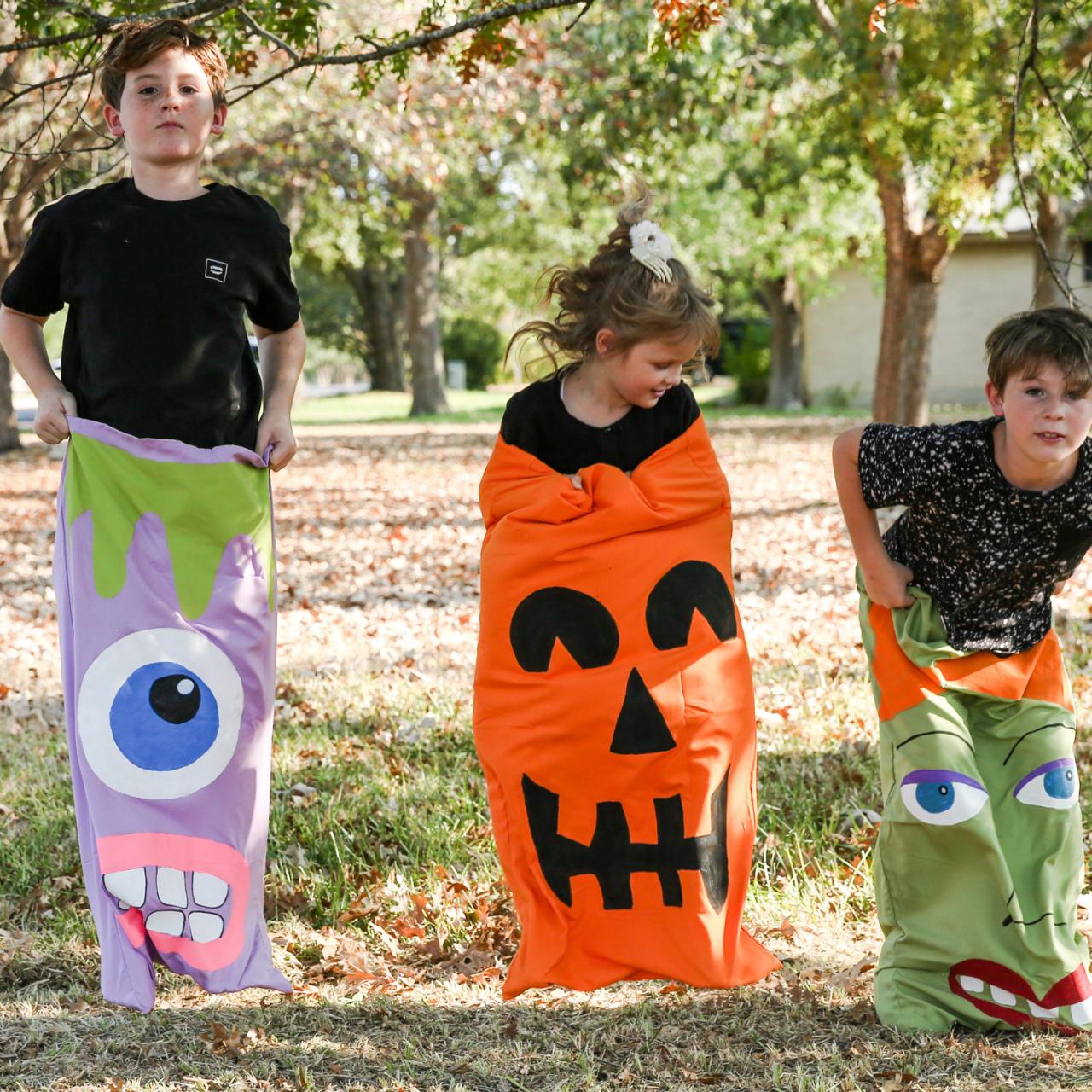 Sack race - Halloween Games