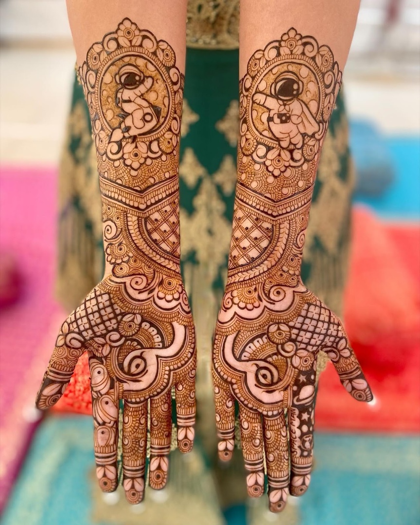 astronaut design - dulhan mehendi designs