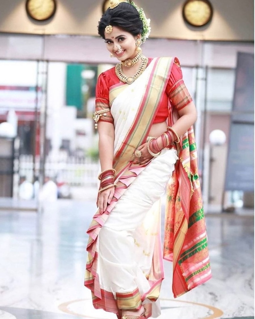 white saree - nauvari sarees